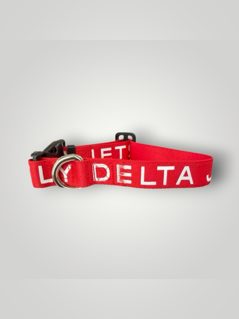 Delta Air Lines FLY DELTA JETS Original Leash Red White 1in X 14in No Tag Unused